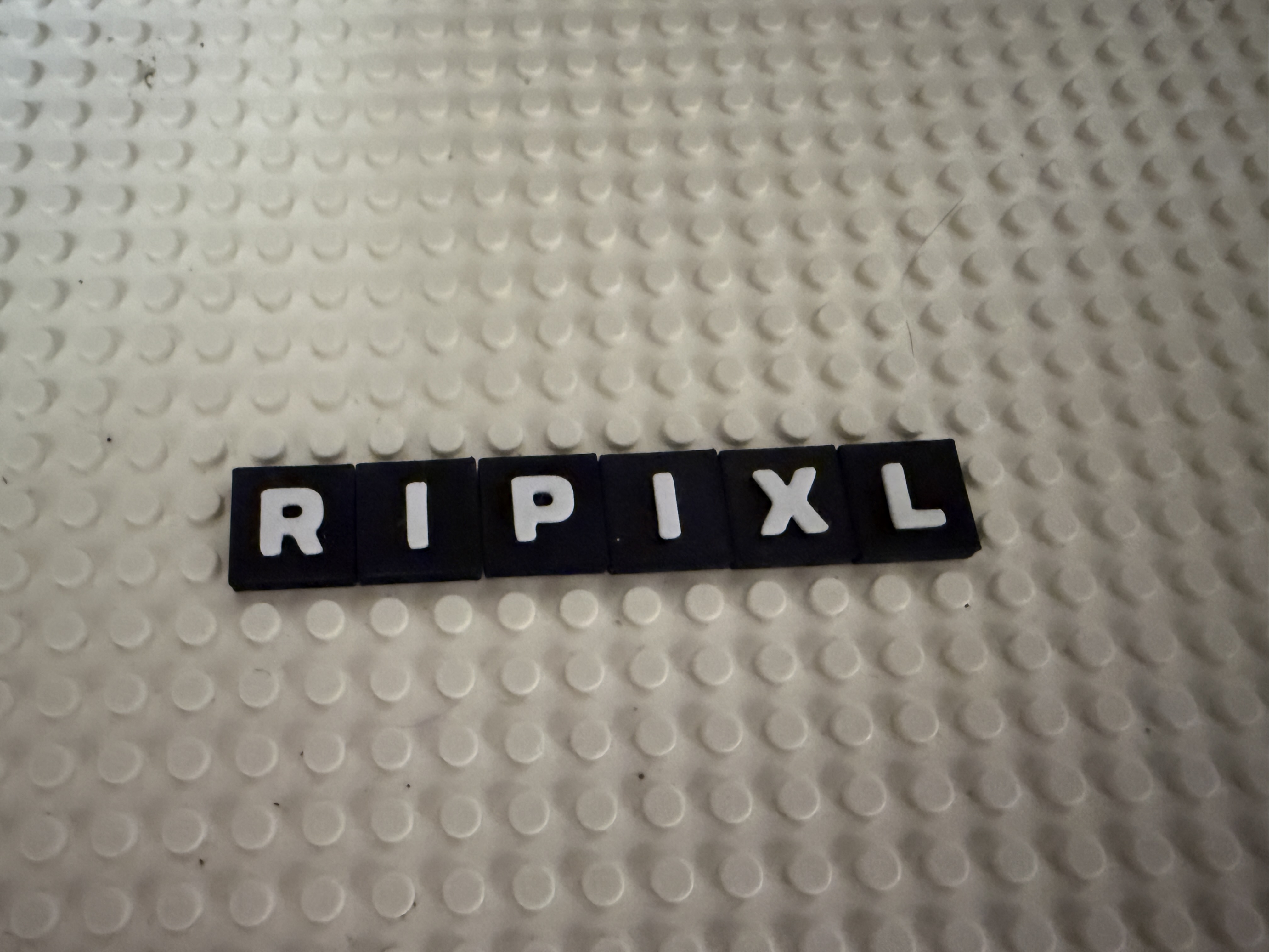 RiPixL Letters